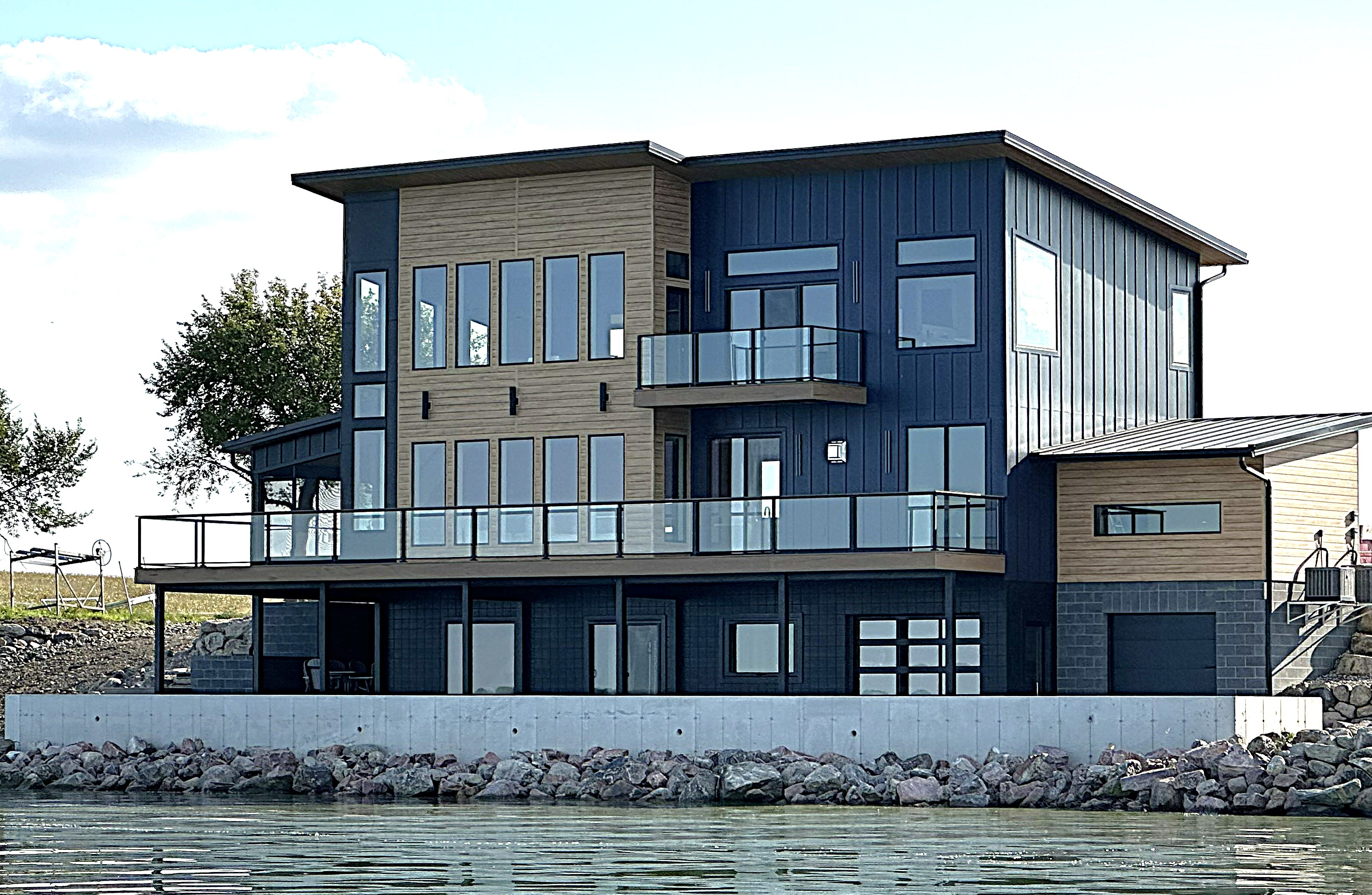 Lake Poinsett Living